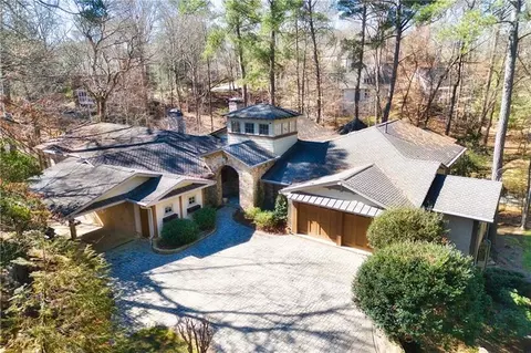 4421 Paradise Cir, Vinings, GA 30339
