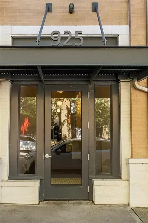 925 Garrett St SE #215, Atlanta, GA 30316