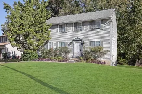 1461 Silver Lake Dr, Norcross, GA 30093