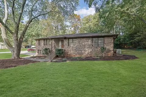 905 Tanglewood Trl, Woodstock, GA 30189