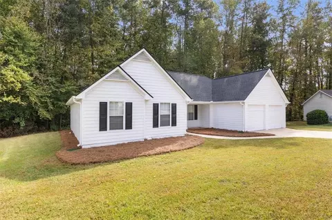7023 Hillcrest Chase Ln, Austell, GA 30168