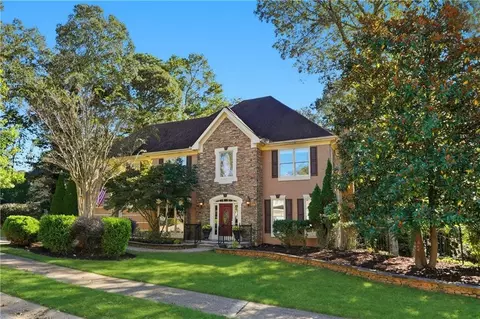 1052 Longwood Dr, Woodstock, GA 30189
