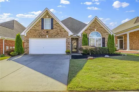 704 Valley Glen Dr, Dacula, GA 30019