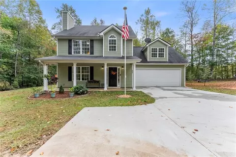 5647 Deerberry Ln, Gillsville, GA 30543