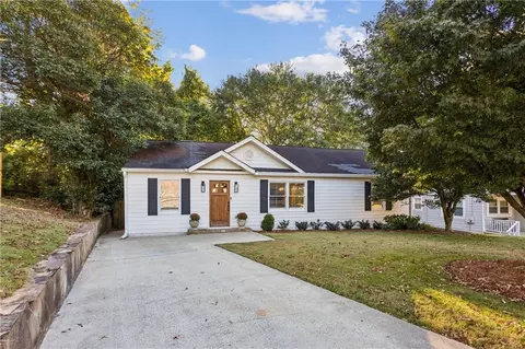 1905 Woodland Hills Ave NW, Atlanta, GA 30318
