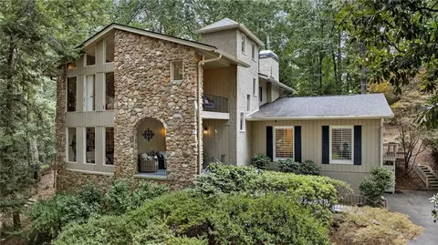 7565 Ball Mill Rd, Atlanta, GA 30350