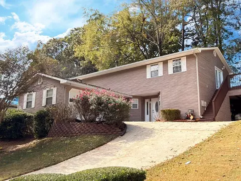 1083 To Lani Farm Rd, Stone Mountain, GA 30083