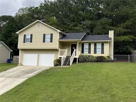 211 Hampton Dr, Dallas, GA 30132