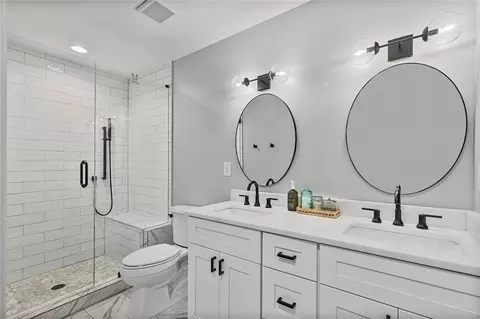 Bath - 2942 Arrow Creek Dr, Chamblee, GA 30341 photo 1 of 3