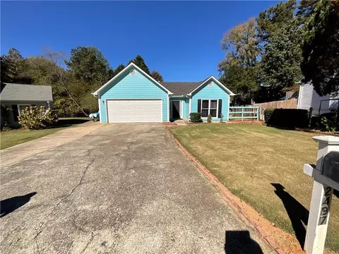 2497 Planters Cove Dr, Lawrenceville, GA 30044