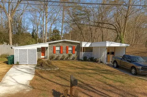 190 Lake Dr, Atlanta, GA 30340