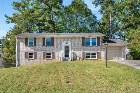 3106 Sasanqua Ln SW, Marietta, GA 30008