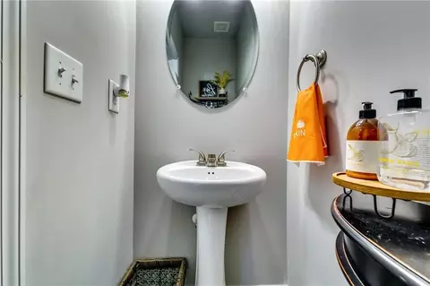 Bath - 1668 Carriage Ct, Monroe, GA 30656 photo 5 of 5