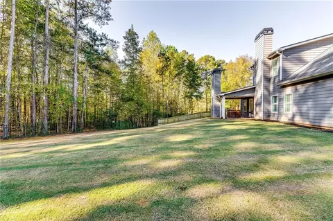 Exterior - 1668 Carriage Ct, Monroe, GA 30656 photo 7 of 7