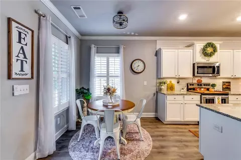 Dining - 1668 Carriage Ct, Monroe, GA 30656 photo 3 of 3
