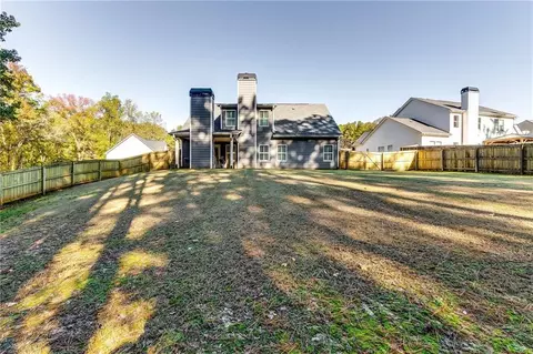 Exterior - 1668 Carriage Ct, Monroe, GA 30656 photo 5 of 7