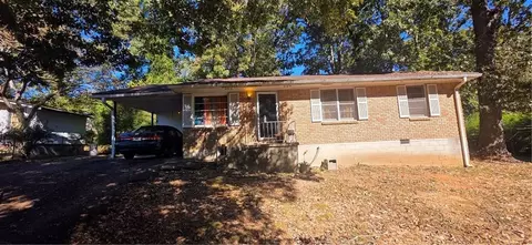 2616 Farn Dr, Ellenwood, GA 30294