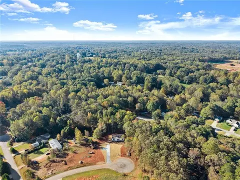 View/Area - 6713 E Wind Dr, Lula, GA 30554 photo 3 of 8