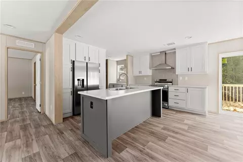 Kitchen - 6713 E Wind Dr, Lula, GA 30554 photo 2 of 3