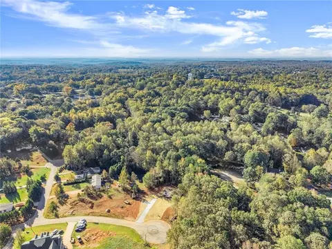 View/Area - 6713 E Wind Dr, Lula, GA 30554 photo 6 of 8
