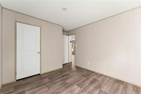 Bedroom - 6713 E Wind Dr, Lula, GA 30554 photo 3 of 4
