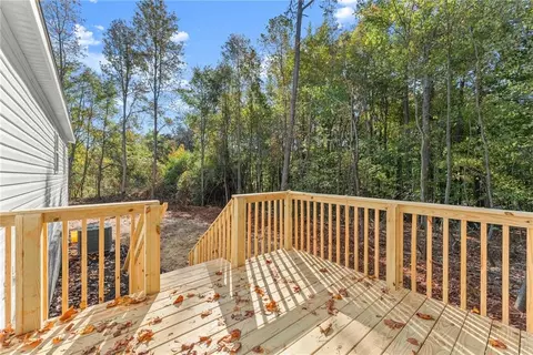 Exterior - 6713 E Wind Dr, Lula, GA 30554 photo 4 of 5