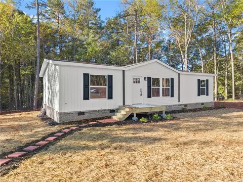 Exterior - 6713 E Wind Dr, Lula, GA 30554 photo 1 of 5