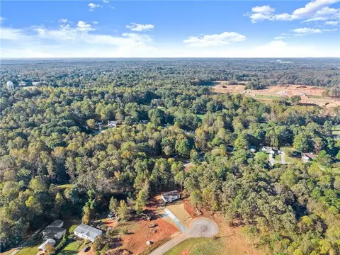 View/Area - 6713 E Wind Dr, Lula, GA 30554 photo 5 of 8