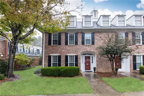 5 Middle Plantation Rd NW #5, Atlanta, GA 30318