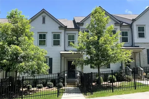 353 Vista Ln, Woodstock, GA 30189