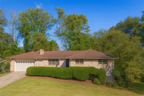 6001 Kingsbridge Rd, Tucker, GA 30084
