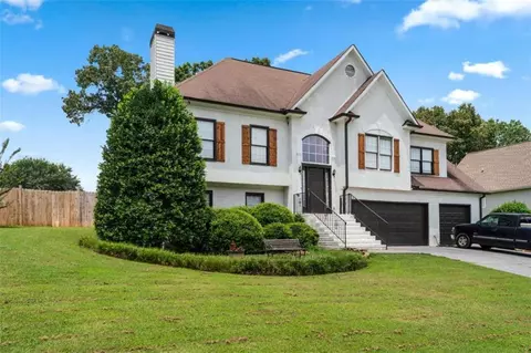 30 Meadowbridge Dr, Cartersville, GA 30120