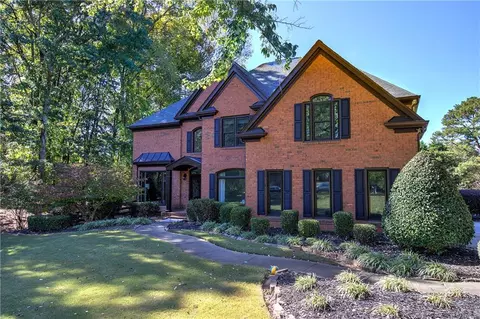 515 Watboro Hill Dr, Alpharetta, GA 30004