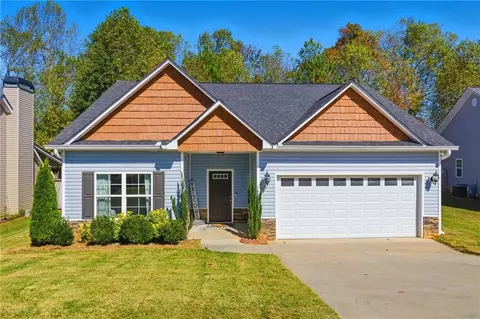 324 Highland Pointe Dr, Alto, GA 30510