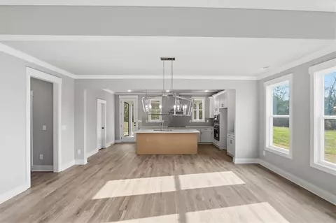 Living - 564 Elder Rd, Statham, GA 30666 photo 6 of 7