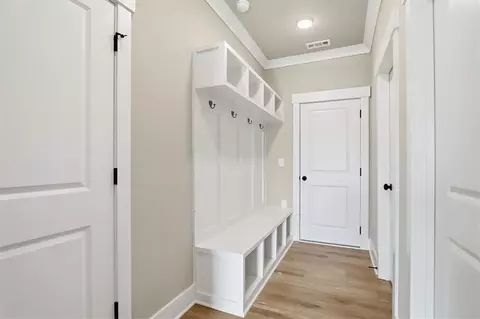 Entry Way - 564 Elder Rd, Statham, GA 30666 photo 4 of 5