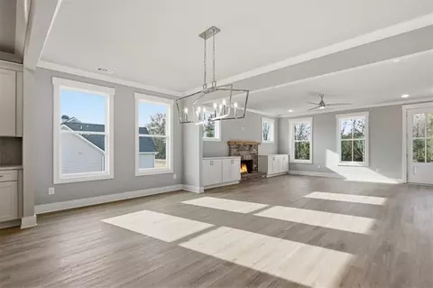 Living - 564 Elder Rd, Statham, GA 30666 photo 5 of 7