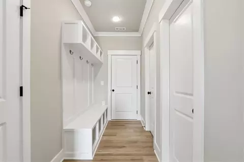 Entry Way - 564 Elder Rd, Statham, GA 30666 photo 3 of 5