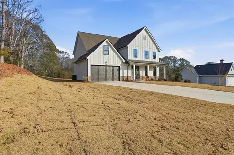 Exterior - 564 Elder Rd, Statham, GA 30666 photo 2 of 10