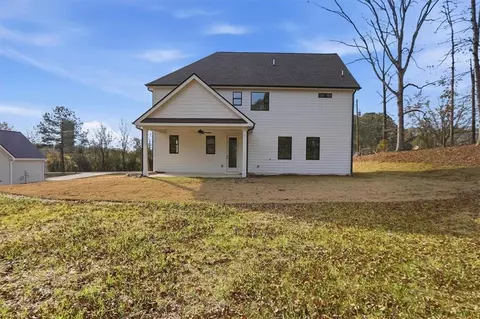 Exterior - 564 Elder Rd, Statham, GA 30666 photo 7 of 10