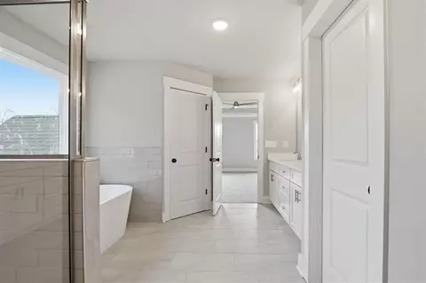 Bath - 564 Elder Rd, Statham, GA 30666 photo 16 of 17