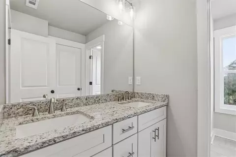Bath - 564 Elder Rd, Statham, GA 30666 photo 6 of 17