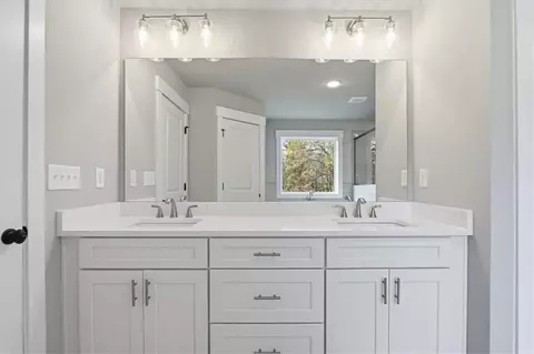 Bath - 564 Elder Rd, Statham, GA 30666 photo 12 of 17