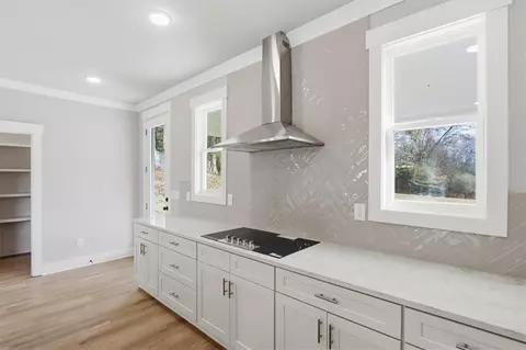 Kitchen - 564 Elder Rd, Statham, GA 30666 photo 7 of 12