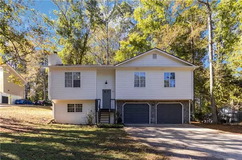 3119 Freedom Ct, Douglasville, GA 30135