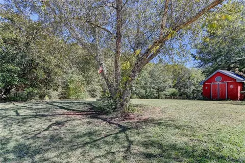 Exterior - 2853 Brookside Dr, Monroe, GA 30656 photo 11 of 16
