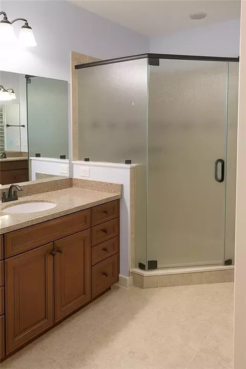 Bath - 2231 Cain Commons Dr, Dacula, GA 30019 photo 2 of 4