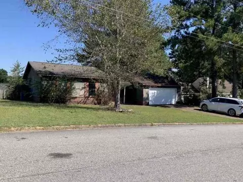 96 Blackhawk Dr, Daleville, AL 36322