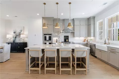 635 Mayfair Ct, Alpharetta, GA 30009