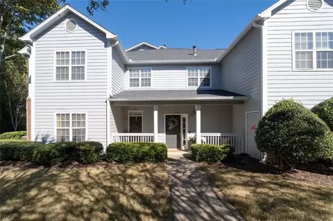 1303 Vinings Forest Ln SE, Smyrna, GA 30080